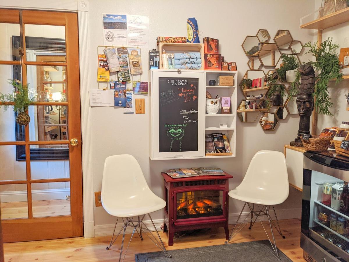 Carriage House * Downieville